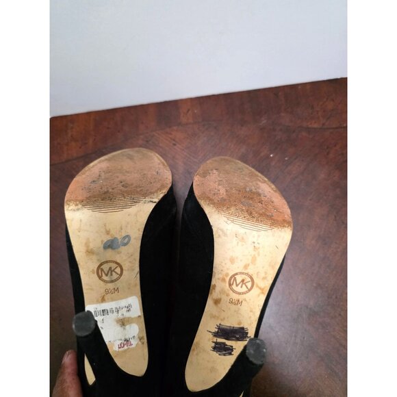 Michael Kors Black Suede Pointed Toe Pump High Heels Gold Accents Size 9.5M - Picture 11 of 13